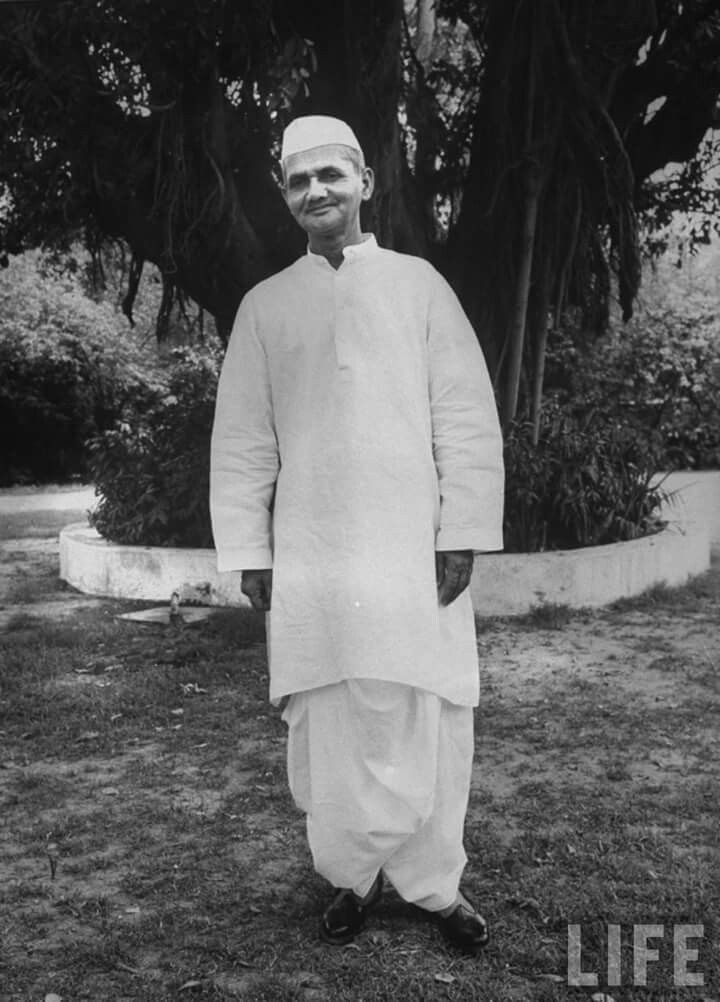 lal1 Lal Bahadur Shastri: The Fearless Prime Minister Whose Legacy Led Without Ego