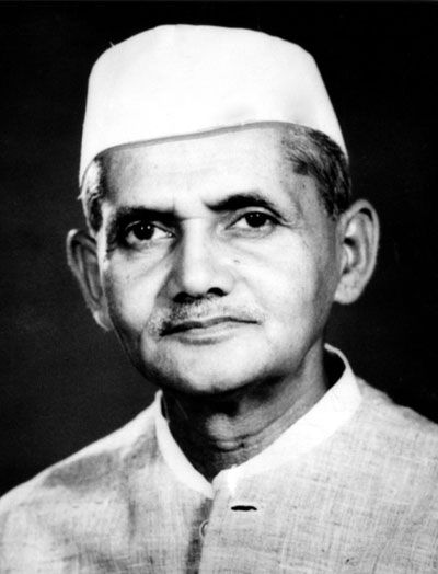 lal8 Lal Bahadur Shastri: The Fearless Prime Minister Whose Legacy Led Without Ego