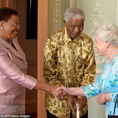 mandela8-2 Nelson Mandela Top 7 Leadership Lessons for a Better World