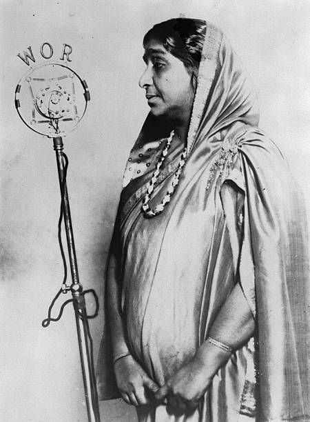 naidu17-1 Sarojini Naidu :7 Unshakable Truths Gave India A Legacy of Courage, Grace, and Voice.
