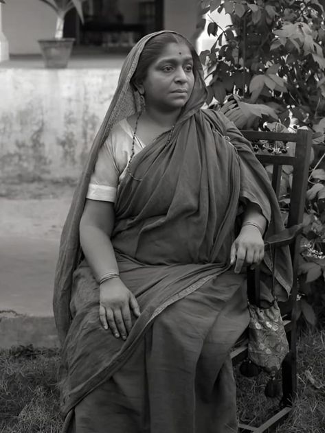 naidu2-2 Sarojini Naidu :7 Unshakable Truths Gave India A Legacy of Courage, Grace, and Voice.